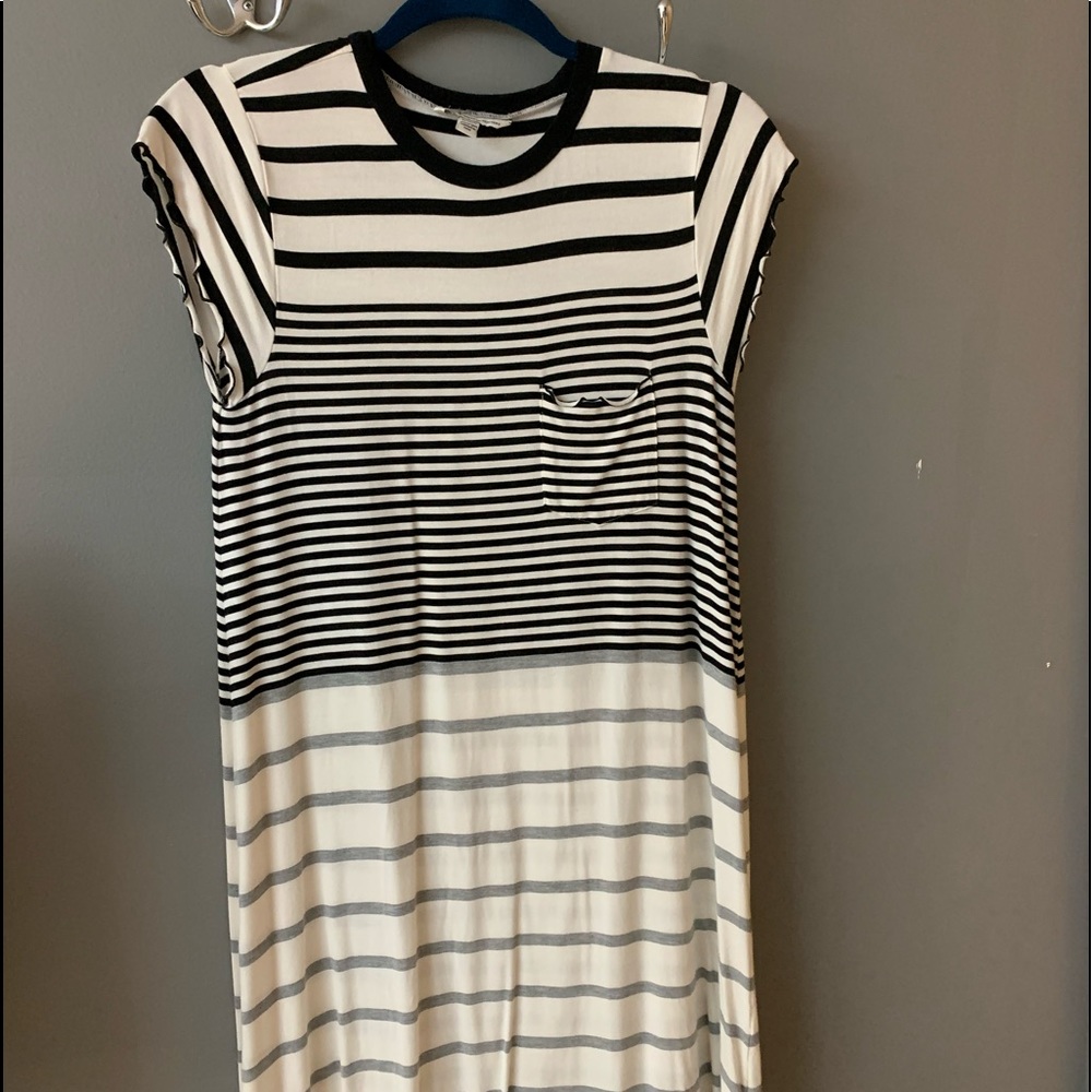 Funky T-shirt dress.